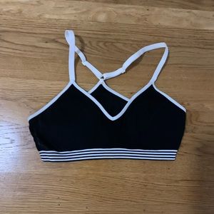 Black Fabletics Sports Bra - sz Small